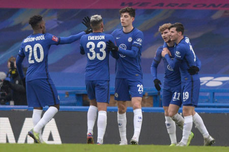 2-1，打爆日本张本智和，状态低迷连续丢分，邱党给对手上课